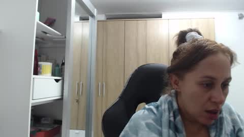 Roxana online show from December 16, 2024, 2:36 am