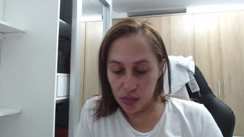 Roxana online show from January 11, 2025, 4:06 am