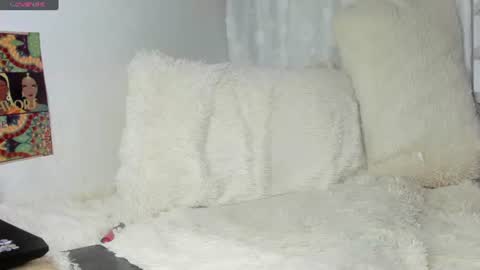 Snapshot of roxanamariahills_ chatting on July 16, 2026, 8:53 am Rosita online show from July 16, 2026, 8:53 am