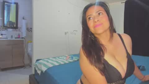 Snapshot of roxanasexy2025 chatting on March 10, 2025, 6:23 pm roxanasexy2025 online show from March 10, 2025, 6:23 pm