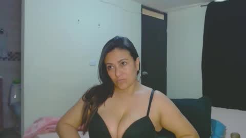 Snapshot of roxanasexy2025 chatting on September 13, 2025, 3:23 pm roxanasexy2025 online show from September 13, 2025, 3:23 pm