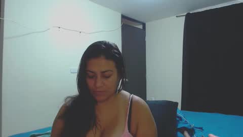 roxanasexy2025 online show from October 22, 2025, 12:27 pm