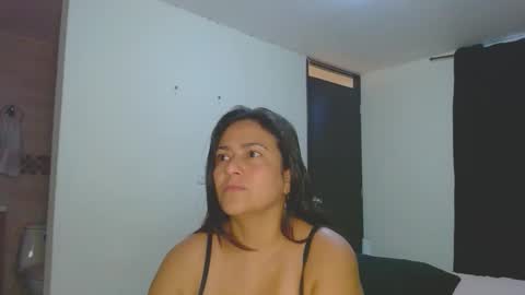 roxanasexy2025 online show from November 2, 2025, 11:34 am