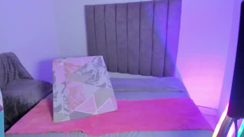 Roxane online show from January 13, 2026, 11:59 am