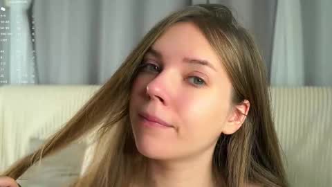 roxannastoo online show from October 27, 2025, 1:09 am