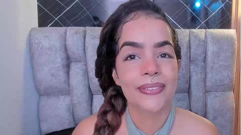 Snapshot of roxanne_dl chatting on September 30, 2025, 12:32 pm Roxanna online show from September 30, 2025, 12:32 pm