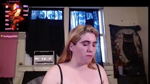 Snapshot of roxanneroulette chatting on October 6, 2025, 11:02 pm Silver online show from October 6, 2025, 11:02 pm