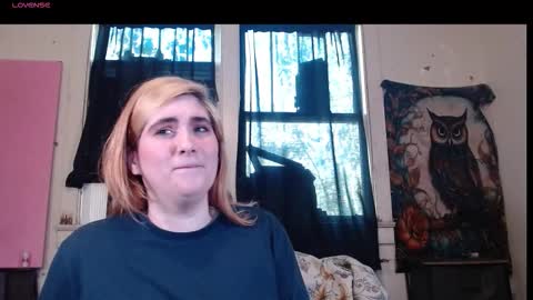 Snapshot of roxanneroulette chatting on October 10, 2025, 4:06 pm Silver online show from October 10, 2025, 4:06 pm