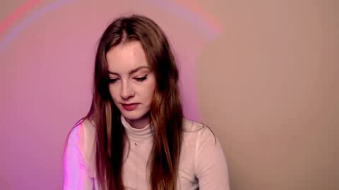 Snapshot of roxasemi_ chatting on October 22, 2025, 7:52 am Roxa online show from October 22, 2025, 7:52 am