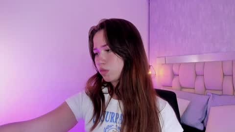 Roxie  online show from December 27, 2024, 1:43 am