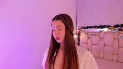 Roxie  online show from December 22, 2025, 7:44 pm