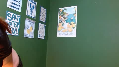 Roxie online show from November 25, 2025, 2:00 am