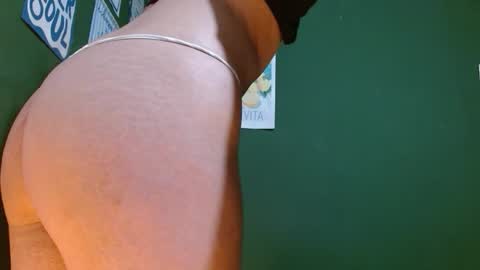 Snapshot of roxiehood chatting on March 3, 2026, 1:56 am Roxie online show from March 3, 2026, 1:56 am