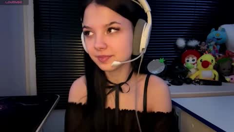 Hana online show from November 28, 2025, 3:25 pm