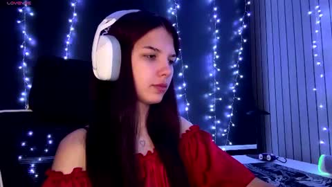 Snapshot of roxiepiurkowski chatting on July 19, 2026, 4:11 pm Hana online show from July 19, 2026, 4:11 pm