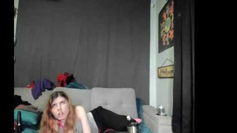 roxihazeleyes online show from November 8, 2025, 5:51 am