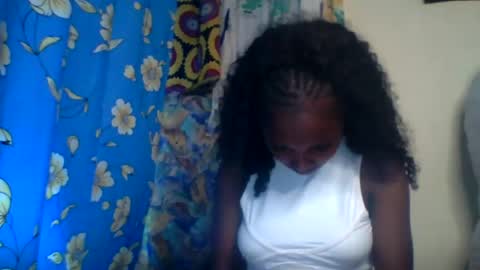 Roxilita online show from July 10, 2026, 2:30 pm