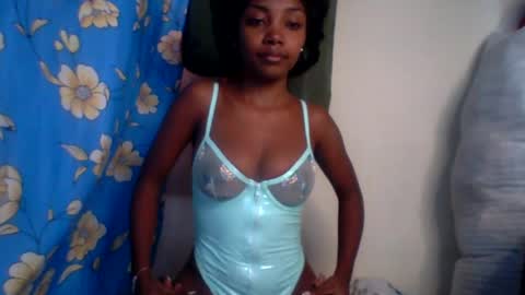Roxilita online show from July 16, 2026, 6:41 am