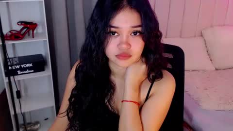 Snapshot of roxxy_blossom chatting on October 2, 2025, 12:06 am roxxy_blossom online show from October 2, 2025, 12:06 am