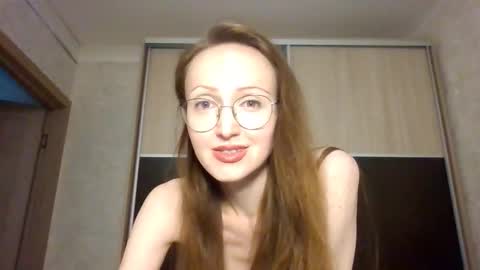 Roxxy Wharton online show from September 26, 2025, 8:40 am