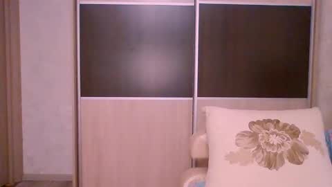 Roxxy Wharton online show from March 12, 2026, 12:33 pm