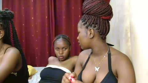 Roxy online show from February 16, 2026, 3:41 pm