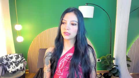Roxy hell online show from October 8, 2025, 12:03 pm