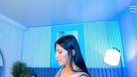 Roxy hell online show from November 4, 2025, 12:26 pm