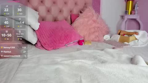 Snapshot of roxy_swt7 chatting on March 2, 2026, 7:15 am roxy_swt7 online show from March 2, 2026, 7:15 am