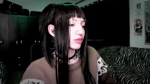 Roxy Independient model Help me to reach 50 thumbs up online show from March 3, 2026, 1:23 am