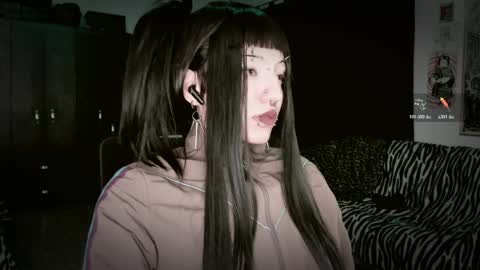 Roxy Independient model Help me to reach 50 thumbs up online show from April 8, 2026, 1:05 am