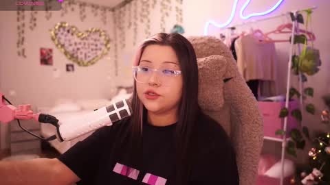 roxysuh online show from February 5, 2026, 7:24 am