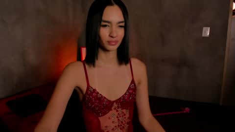 Snapshot of roxyy_x chatting on June 11, 2026, 12:32 am val online show from June 11, 2026, 12:32 am