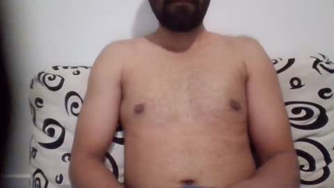 Snapshot of roy018 chatting on July 25, 2026, 1:41 pm roy018 online show from July 25, 2026, 1:41 pm
