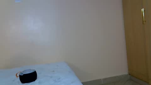 royalseductress online show from March 22, 2026, 9:51 pm