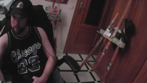 royer04 online show from November 23, 2025, 8:08 pm