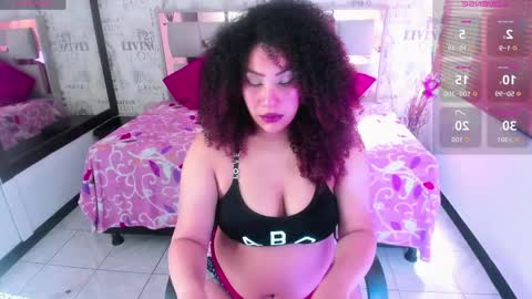   online show from November 11, 2025, 1:22 pm