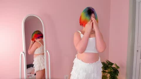 Rubby online show from November 25, 2025, 3:17 am