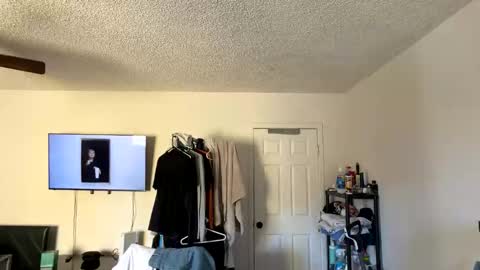 rubenzaragosa09 online show from April 7, 2026, 11:04 pm