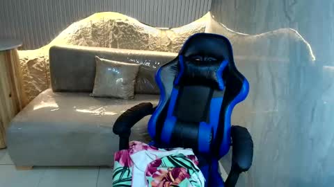 rubia_encantada_r online show from March 8, 2026, 2:04 am