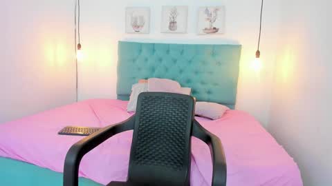 Rubii online show from December 14, 2024, 7:46 pm