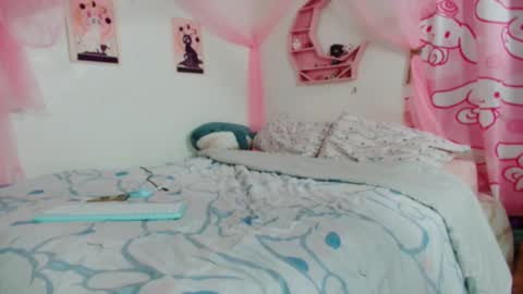 Snapshot of ruby_wren chatting on February 9, 2026, 1:53 am Ruby Wren online show from February 9, 2026, 1:53 am