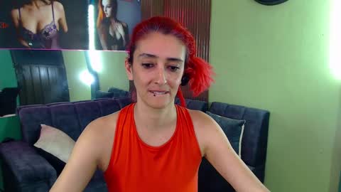 ruby_your_milf online show from March 12, 2025, 3:02 am