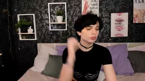 Snapshot of rubymote chatting on May 29, 2026, 1:42 pm Ruby online show from May 29, 2026, 1:42 pm