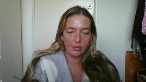 rubyredxxxoxxx online show from December 5, 2025, 9:18 am