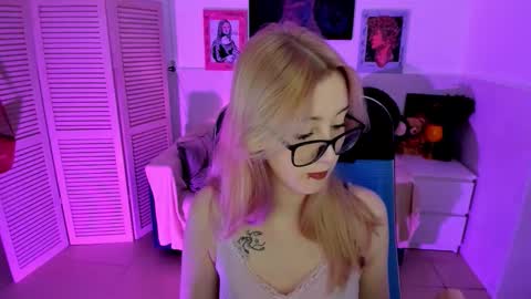 rubyybennett online show from October 2, 2025, 7:15 am