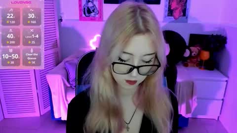 rubyybennett online show from October 3, 2025, 7:49 am