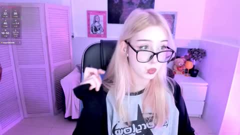 rubyybennett online show from October 8, 2025, 7:22 pm