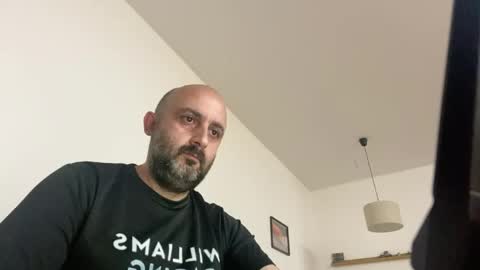 Snapshot of rufa_life chatting on June 1, 2026, 2:41 pm rufa_life online show from June 1, 2026, 2:41 pm