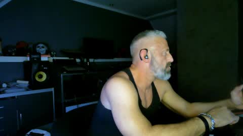 Snapshot of ruffi77 chatting on April 9, 2026, 1:27 am Chico que rico Caliente online show from April 9, 2026, 1:27 am